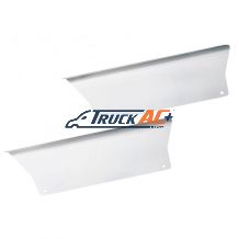 Stainless Peterbilt 579 Back Step Trim - Upper - United Pacific 29023