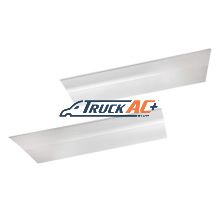Stainless 2007-2017 Kenworth T660 Front Lower Step Kick Plate - United Pacific 29055